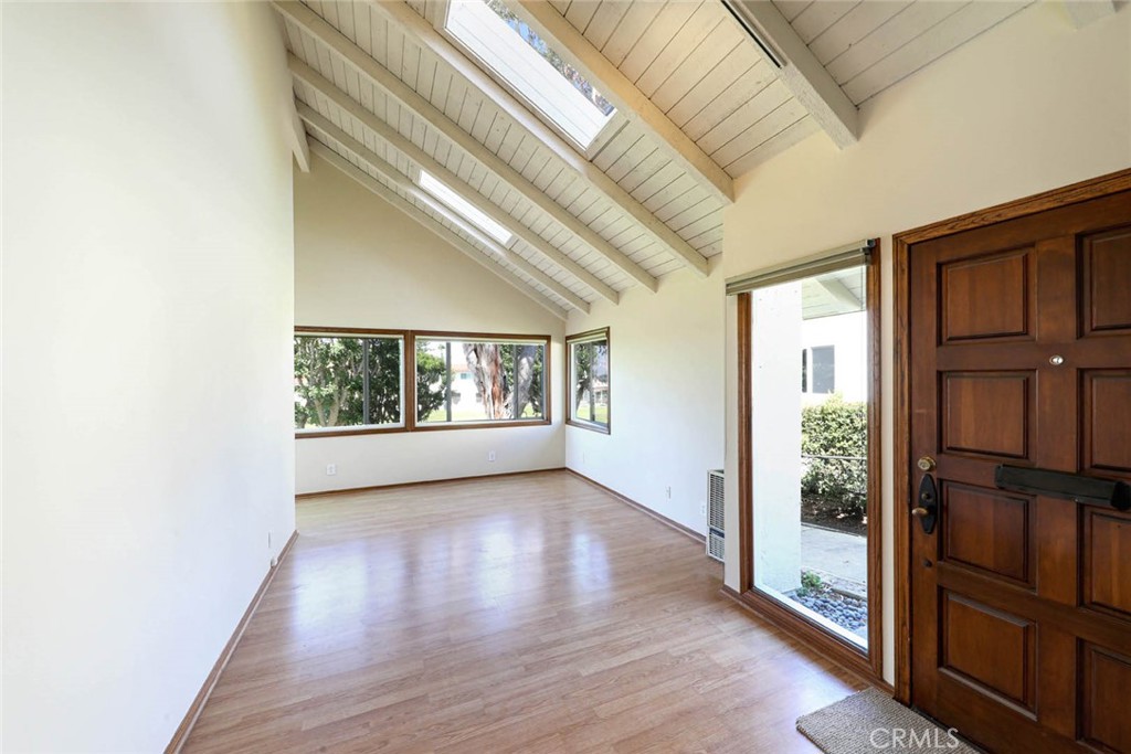 306 Avenida Cumbre
