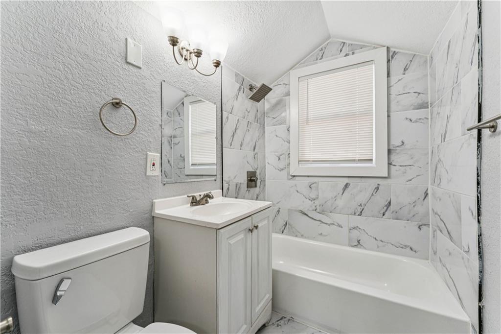 5000 E 39th Terrace
