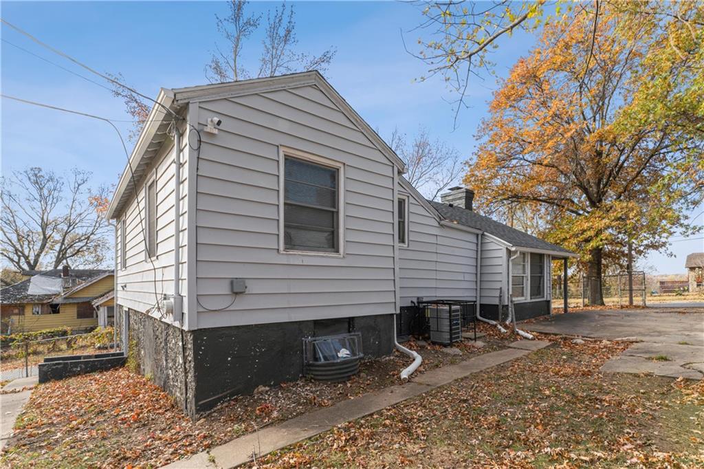 5000 E 39th Terrace