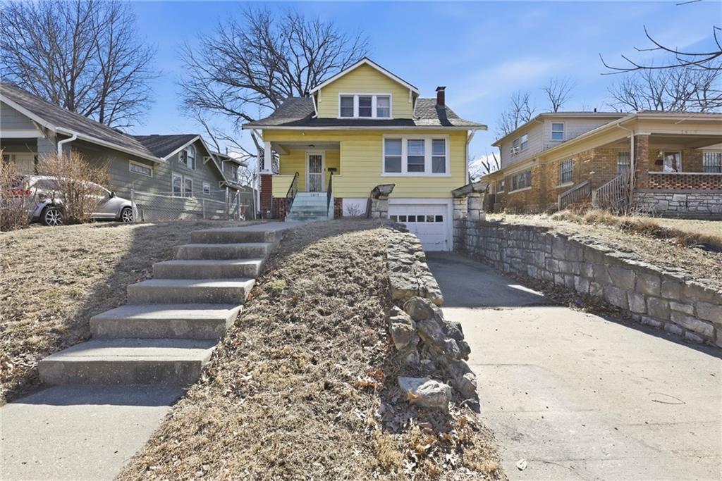 1819 FREEMAN Avenue