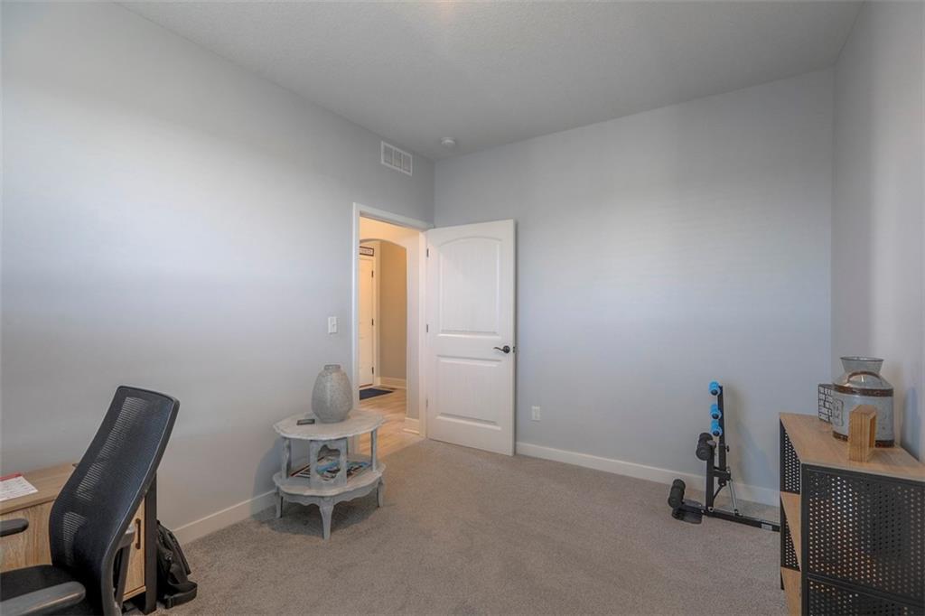 3229 N 109th Place