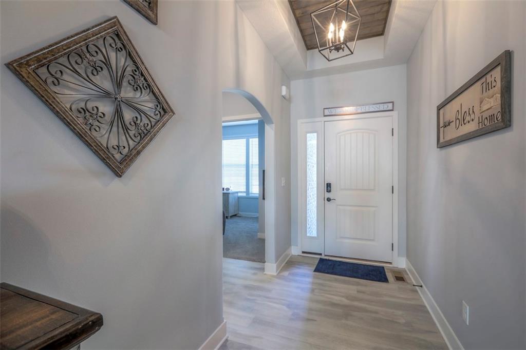 3229 N 109th Place