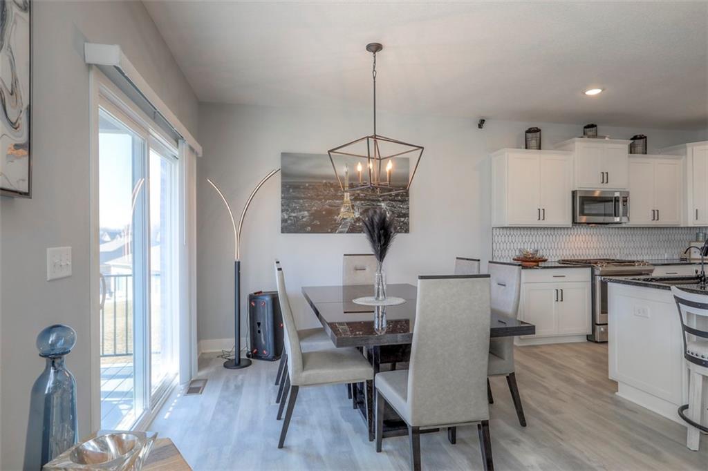 3229 N 109th Place