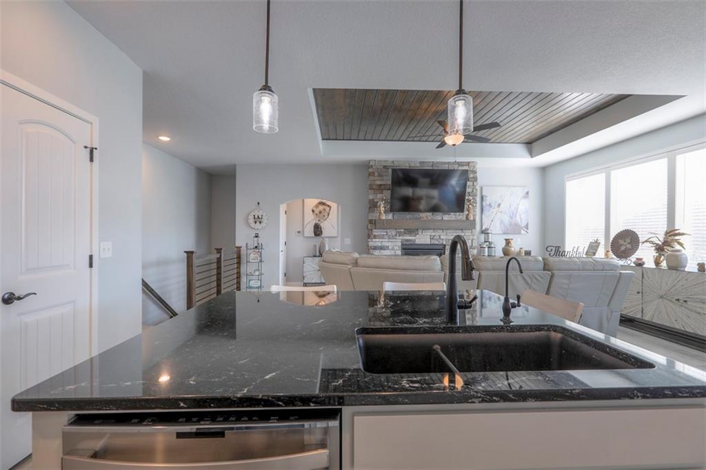3229 N 109th Place