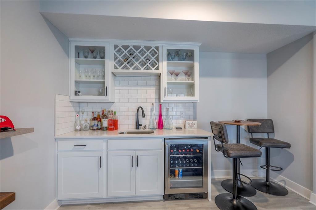 3229 N 109th Place