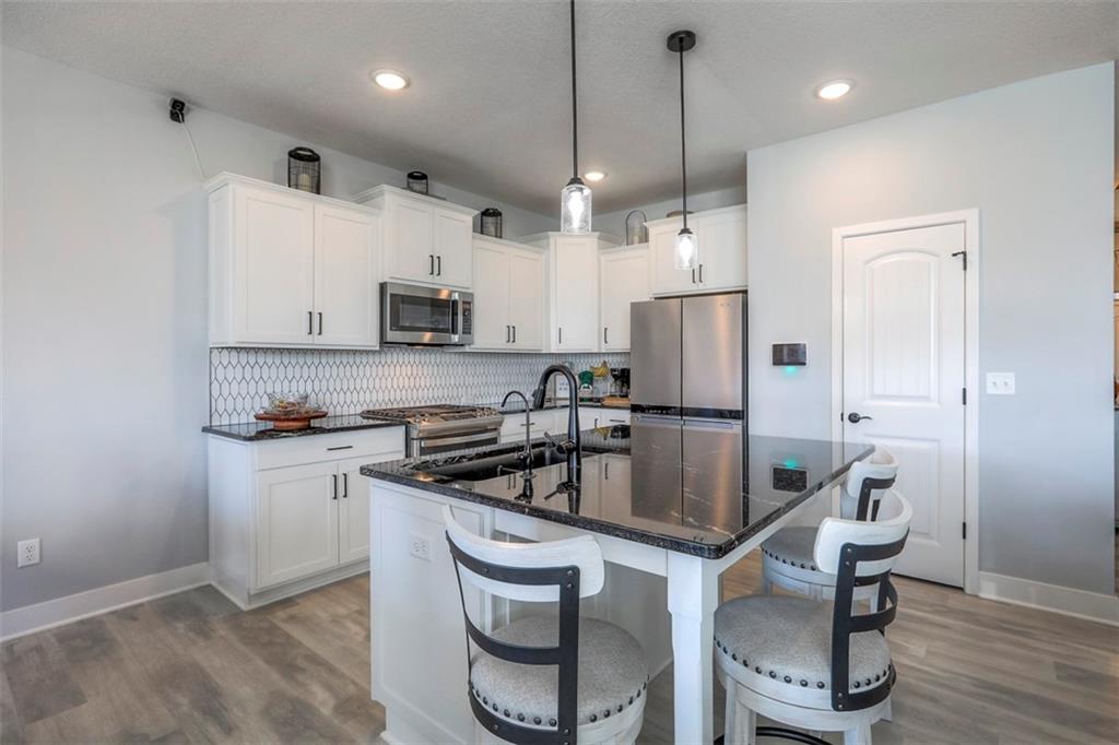 3229 N 109th Place