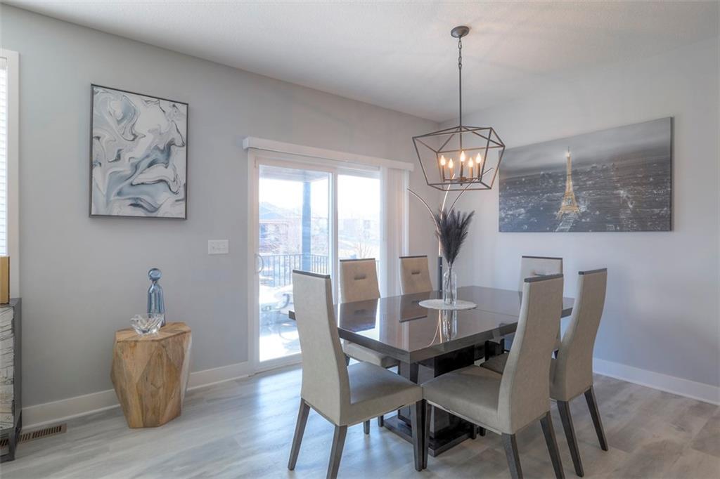 3229 N 109th Place