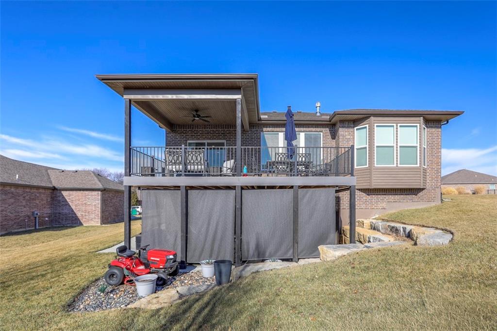 3229 N 109th Place