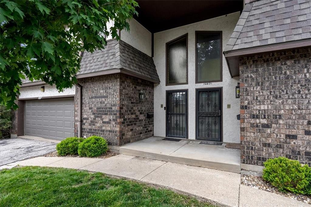 10249 Cedarbrooke Lane