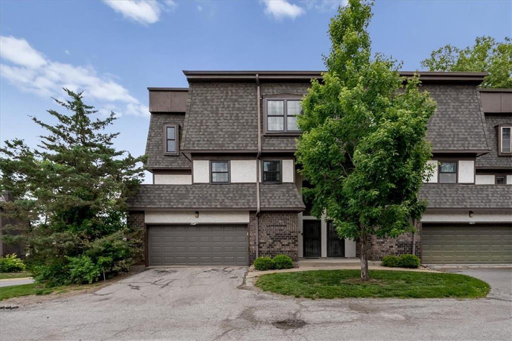 10249 Cedarbrooke Lane