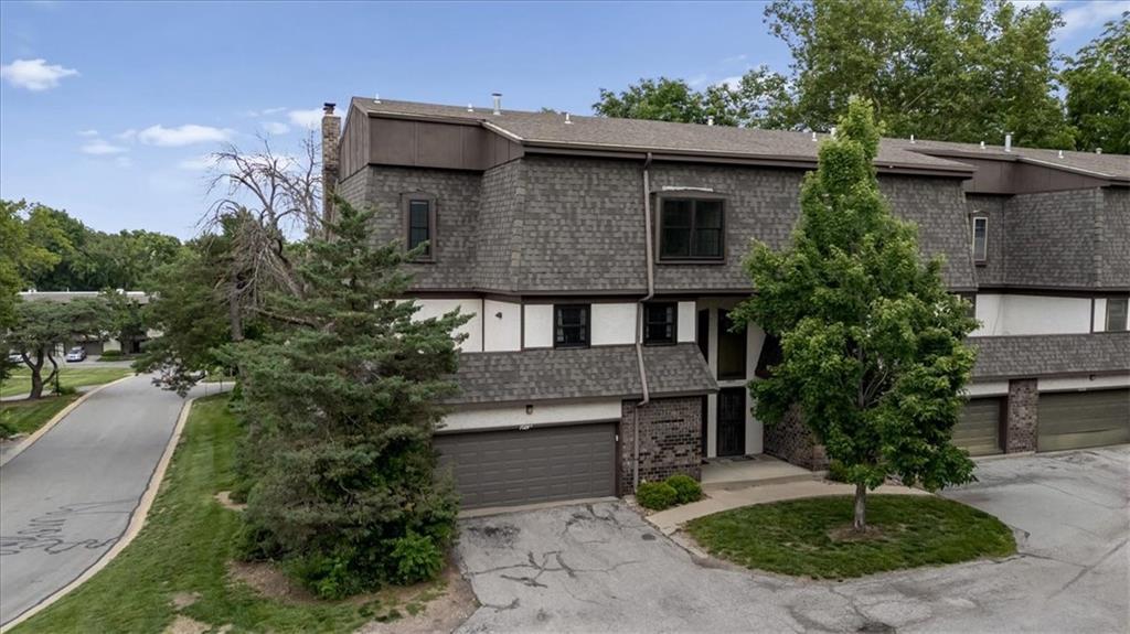 10249 Cedarbrooke Lane