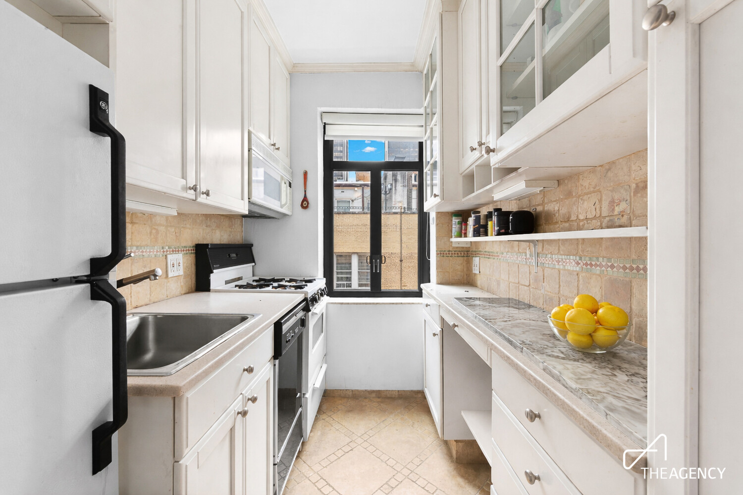 25 W 54TH Street 10B