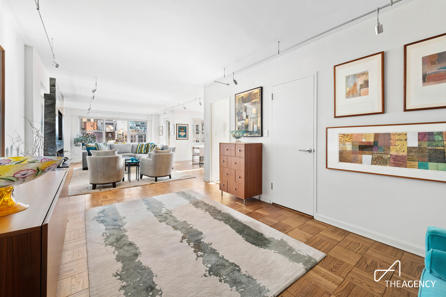 70 E 10TH Street 12S