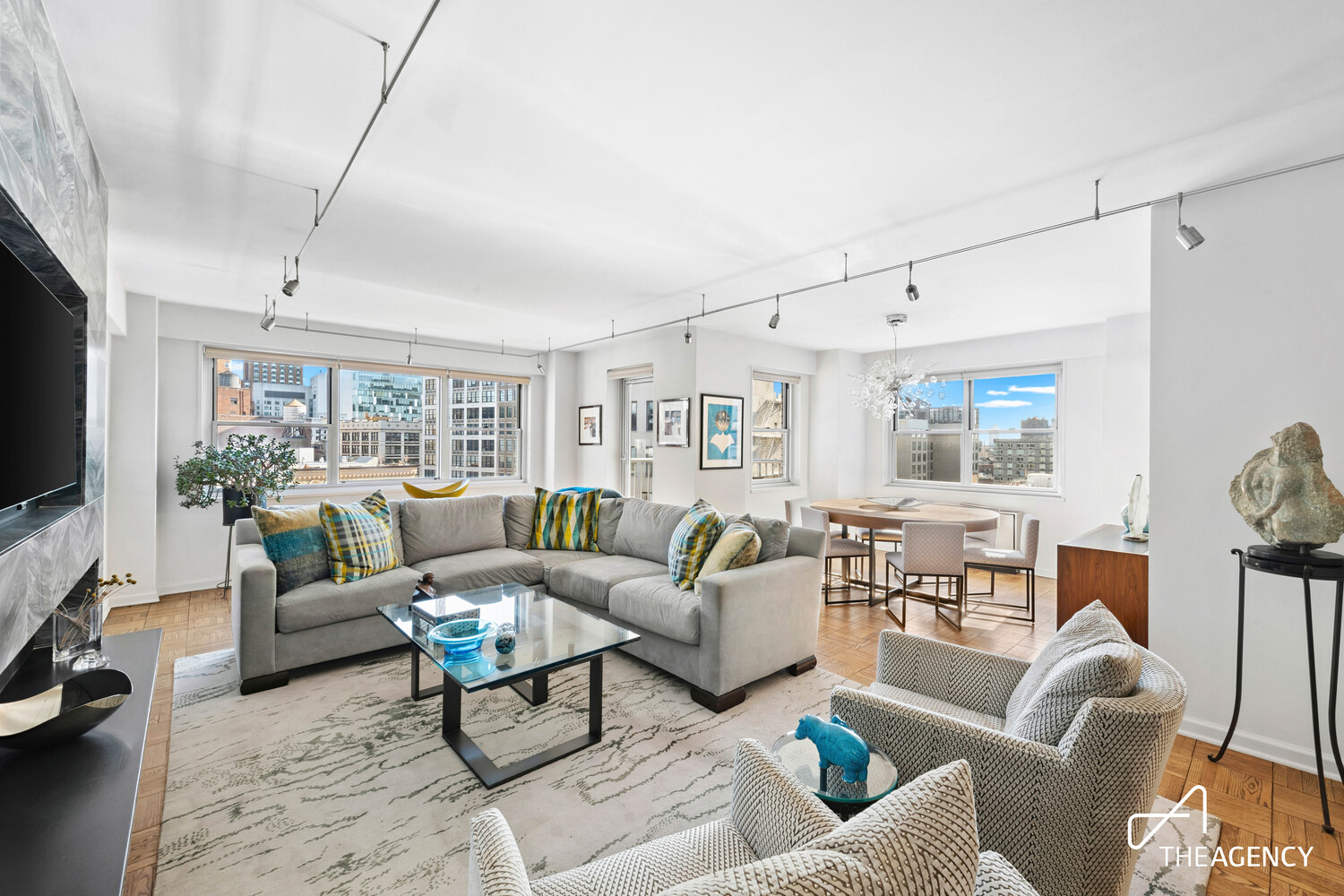 70 E 10TH Street 12S