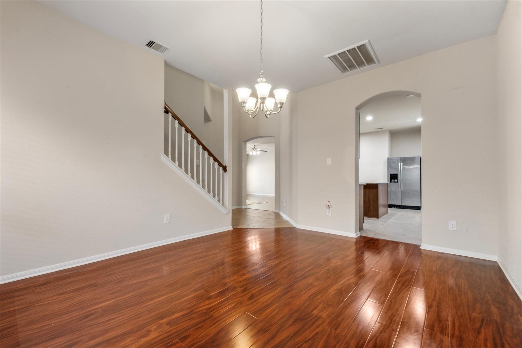 4826 Gingham Check Court