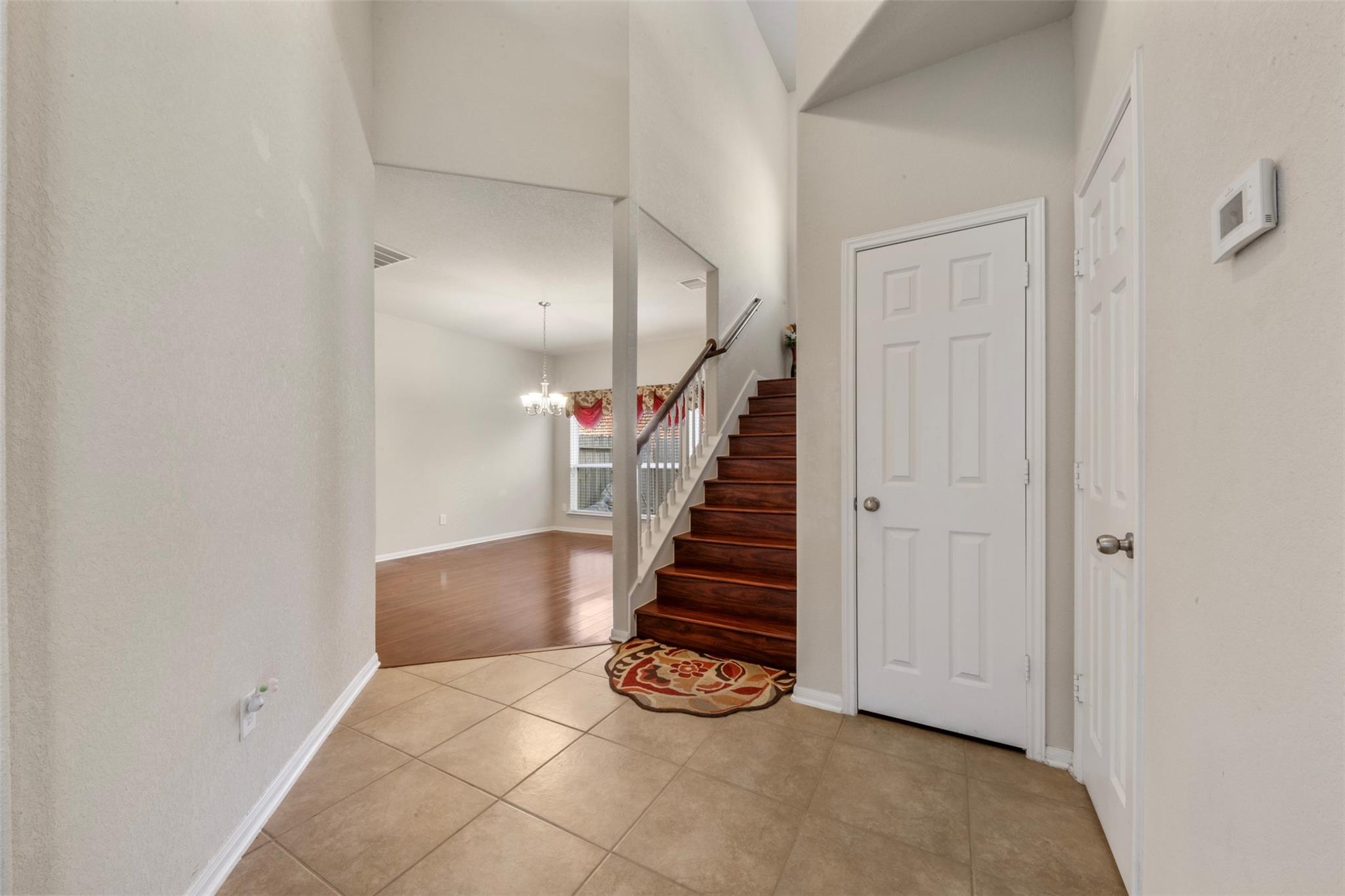 4826 Gingham Check Court