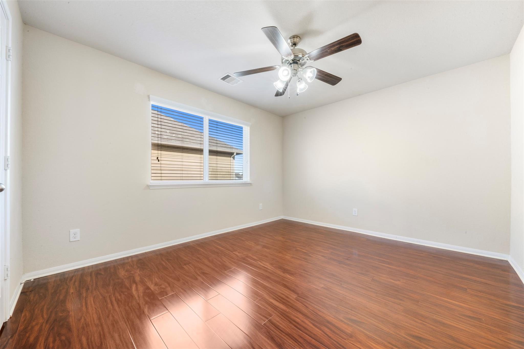 4826 Gingham Check Court