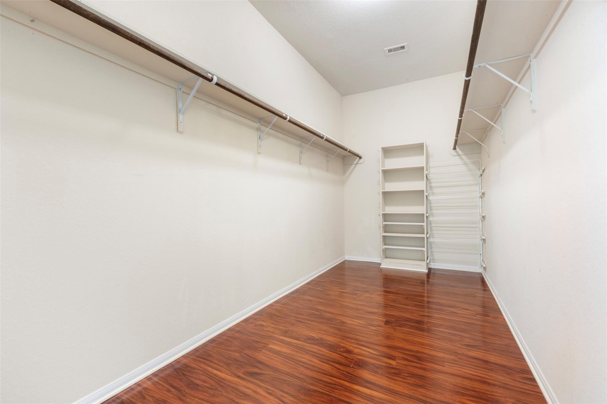 4826 Gingham Check Court