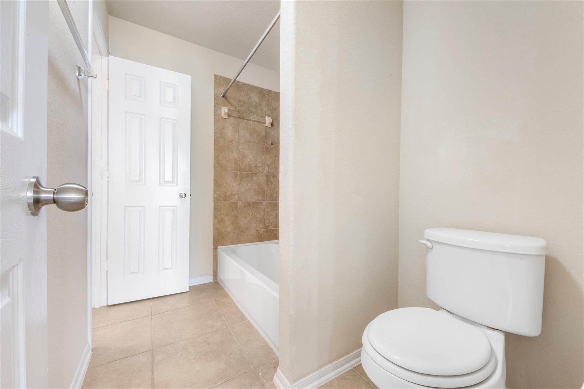 4826 Gingham Check Court