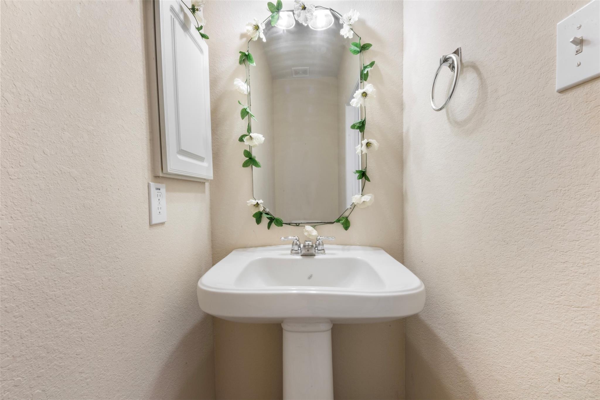 4826 Gingham Check Court