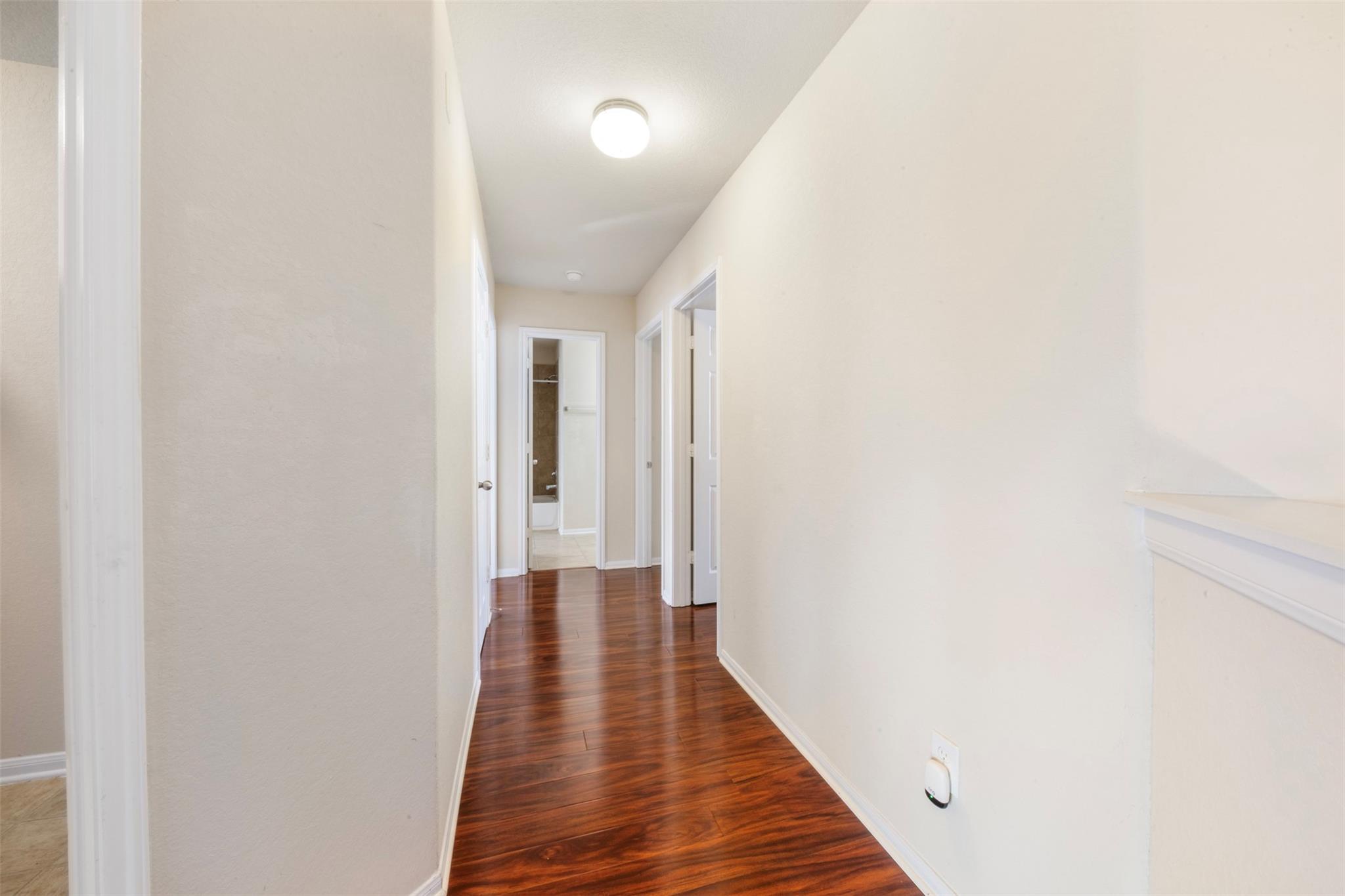 4826 Gingham Check Court