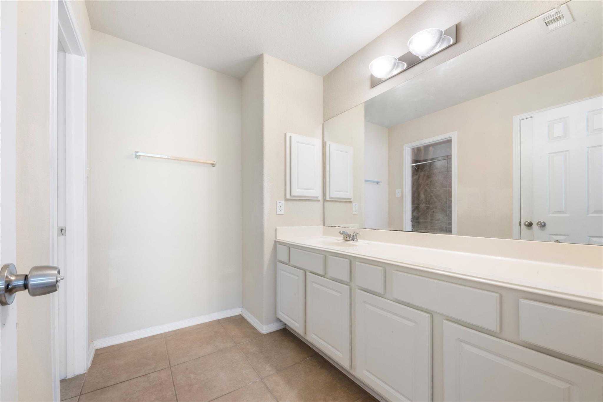 4826 Gingham Check Court