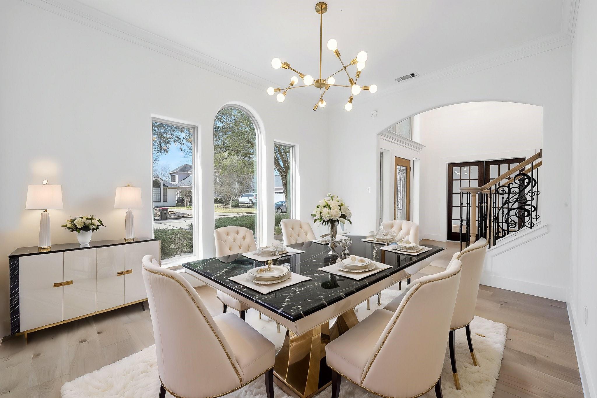 686 Edgewood Drive