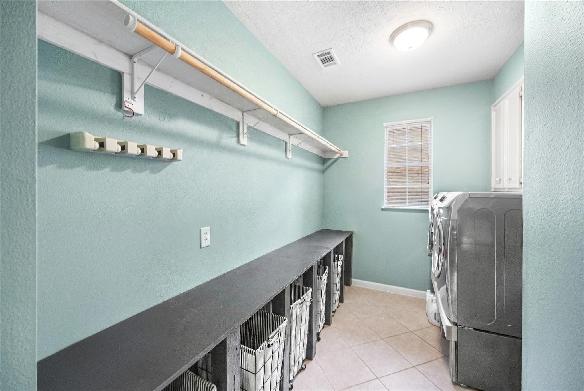 24714 Valleylight Drive