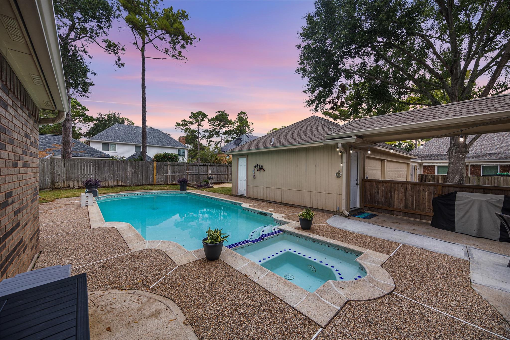 24714 Valleylight Drive