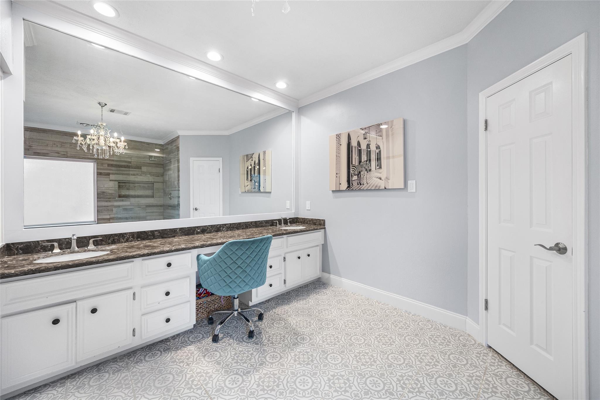 24714 Valleylight Drive