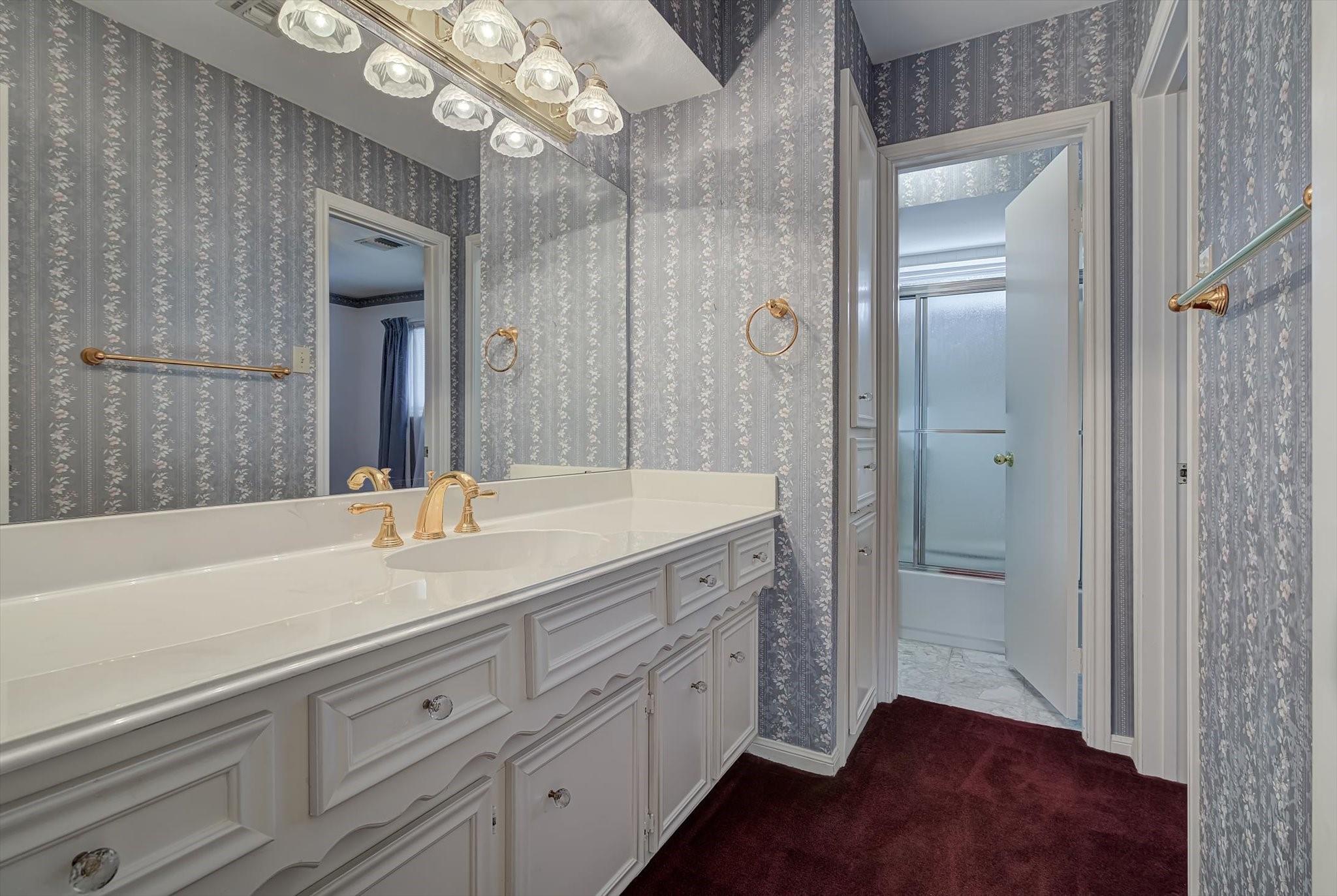 3002 Shadowdale Drive