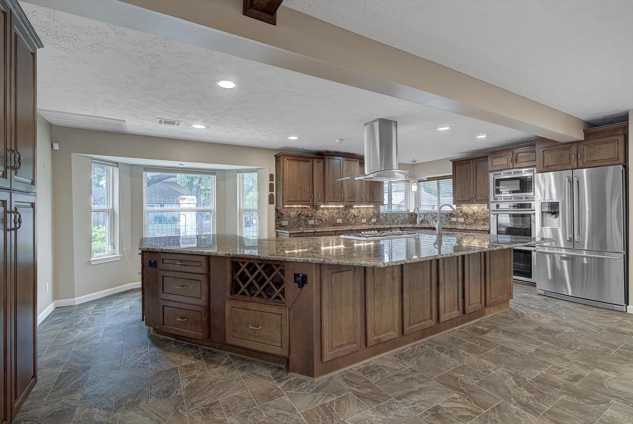 3002 Shadowdale Drive