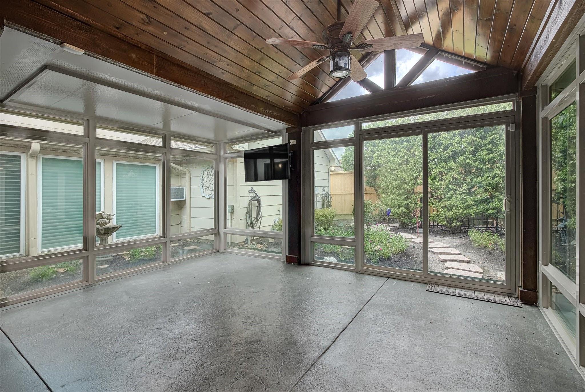 3002 Shadowdale Drive