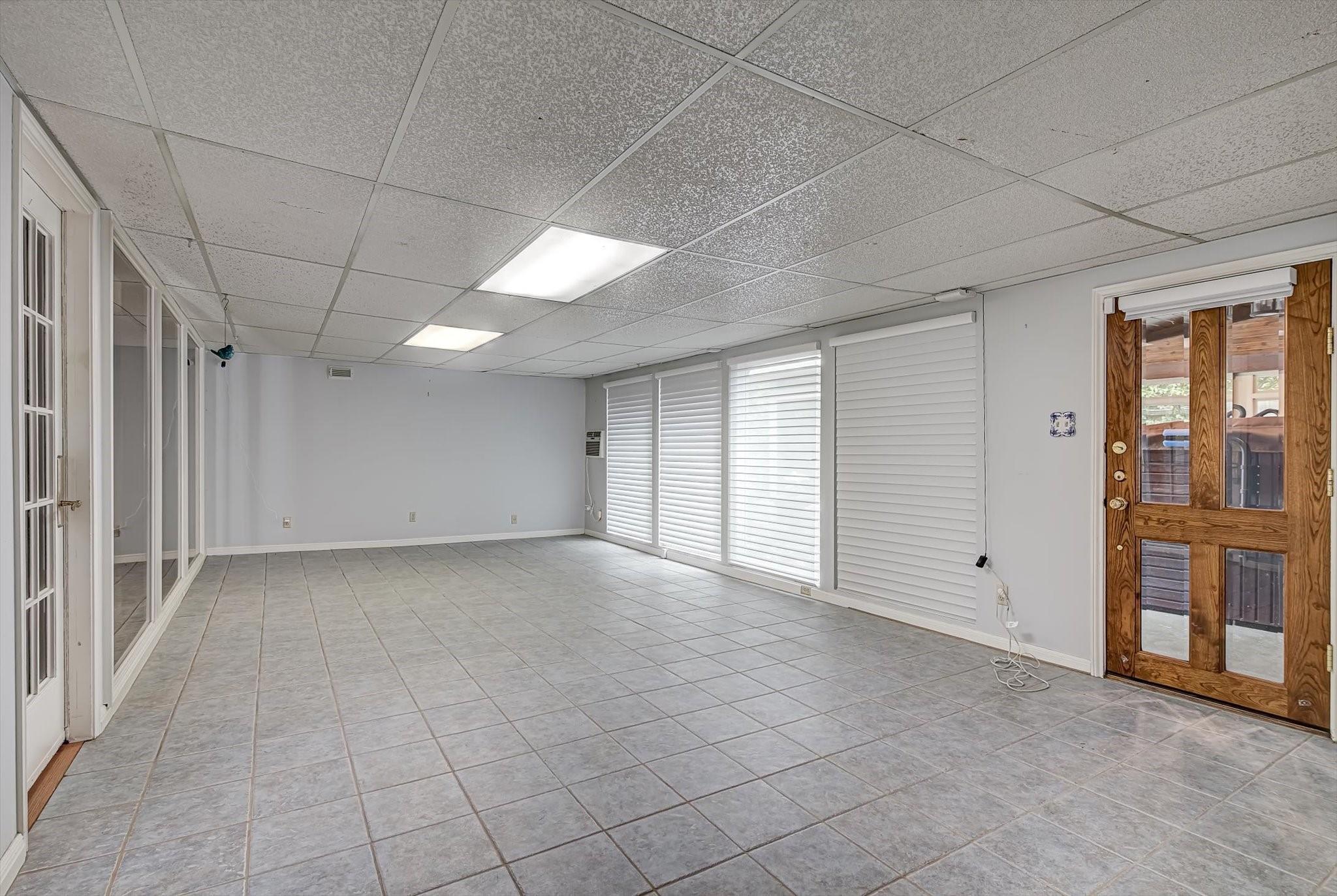 3002 Shadowdale Drive