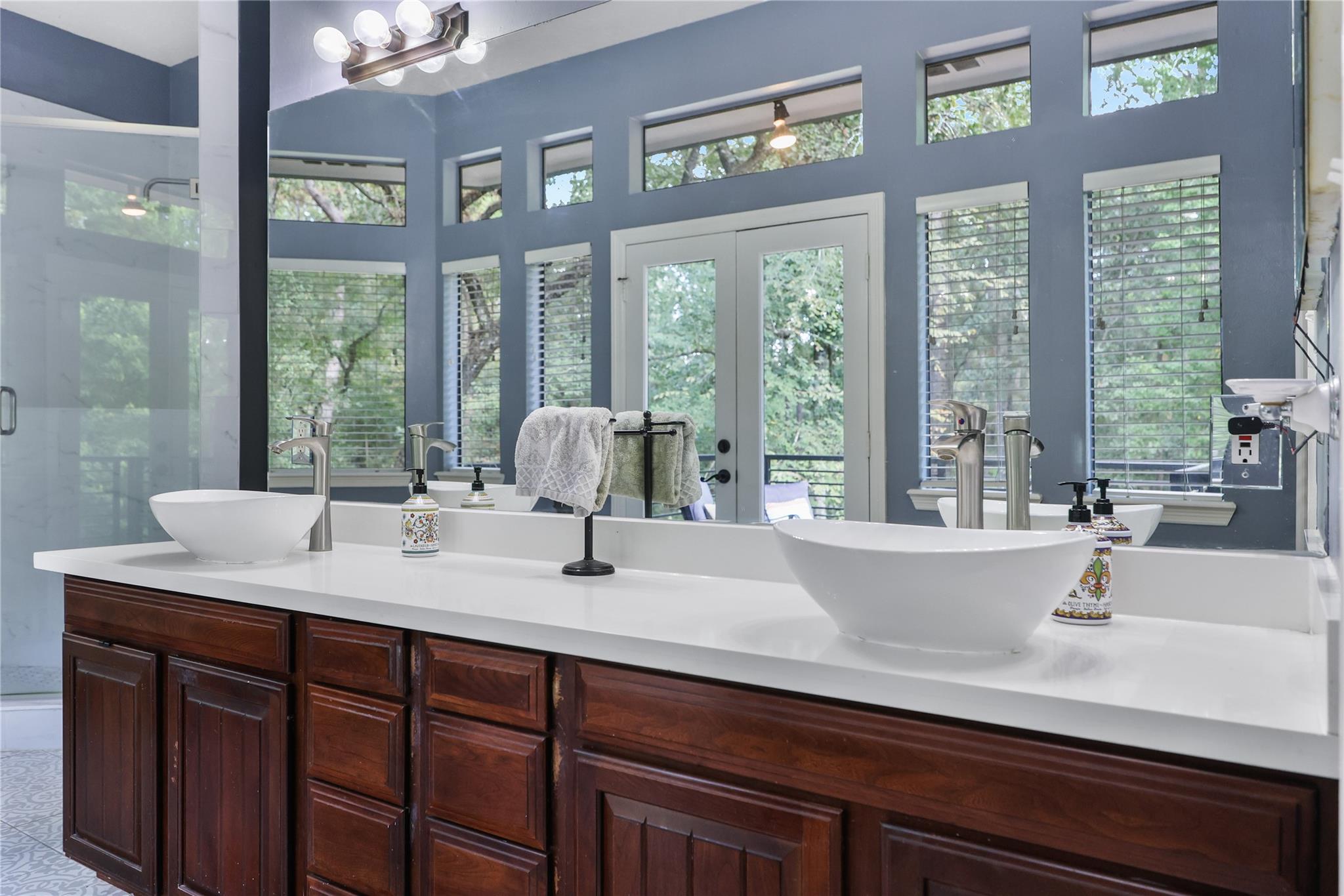 20002 Sapphire Circle