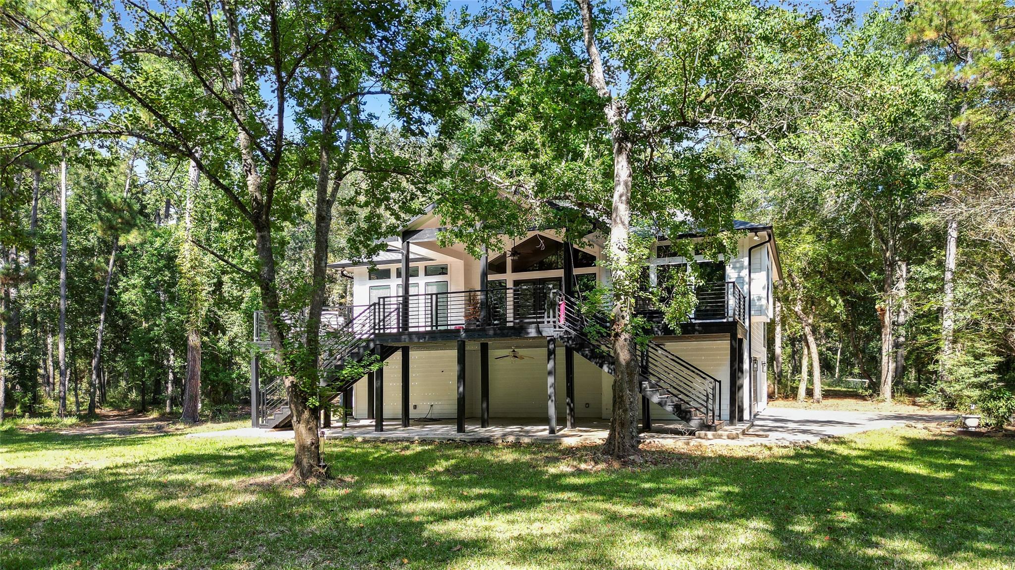 20002 Sapphire Circle