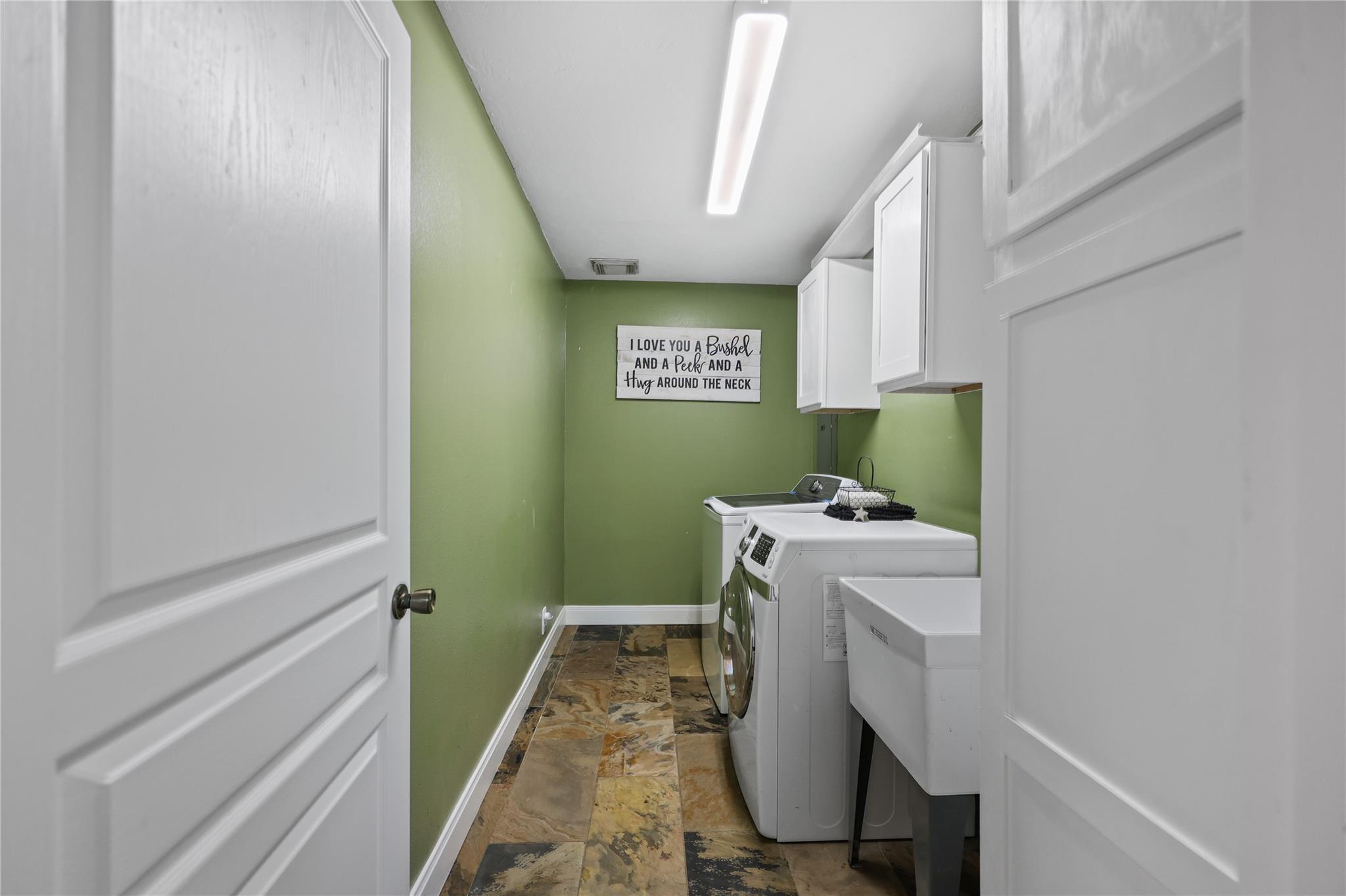 20002 Sapphire Circle