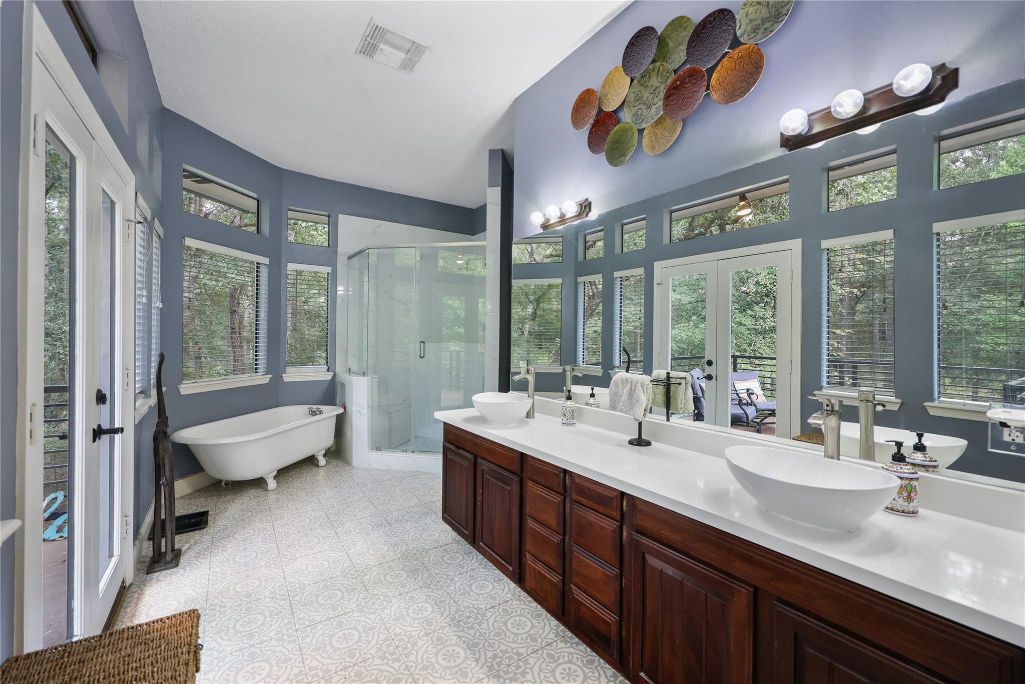 20002 Sapphire Circle