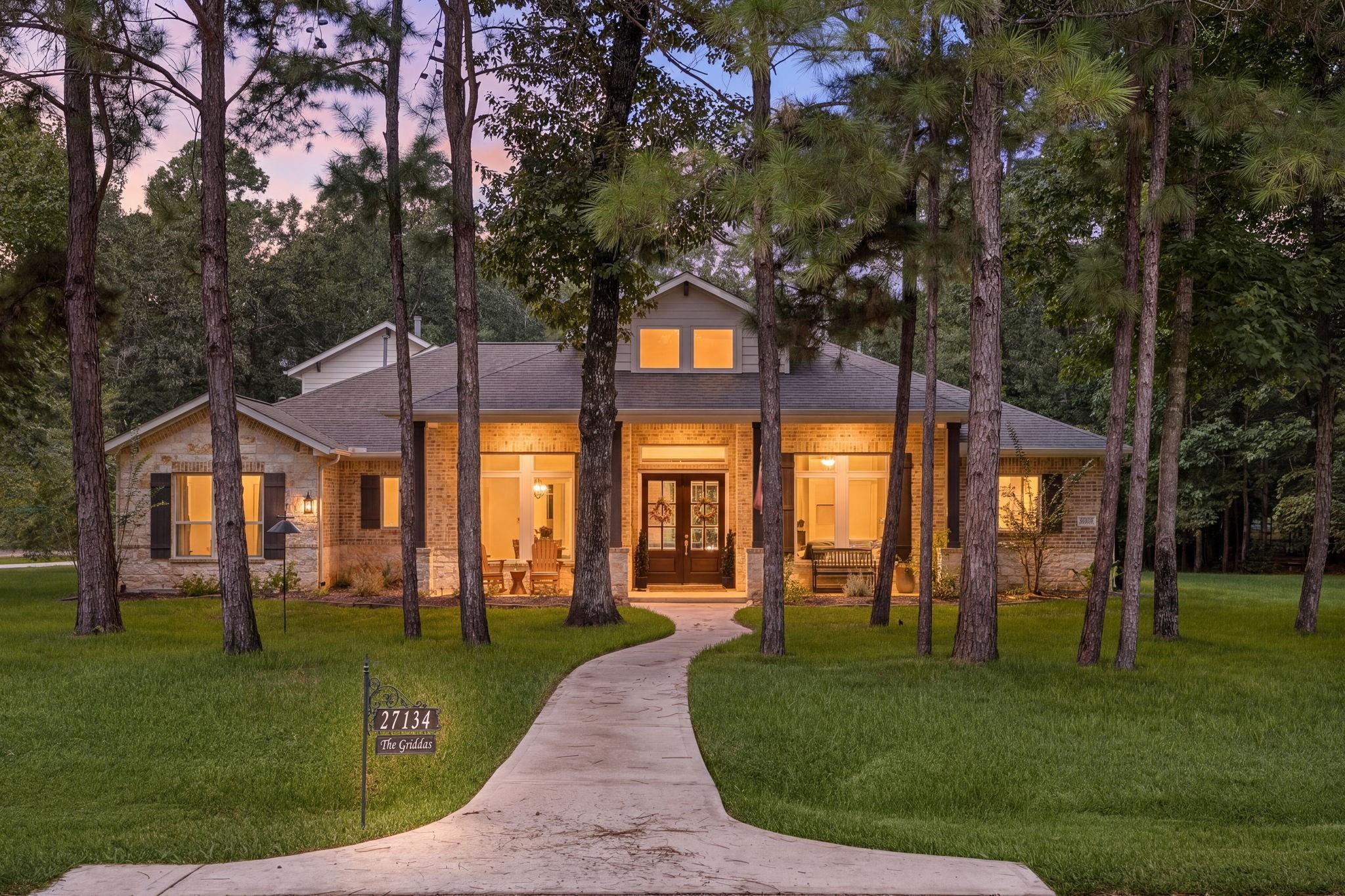 27134 Bridleway Circle