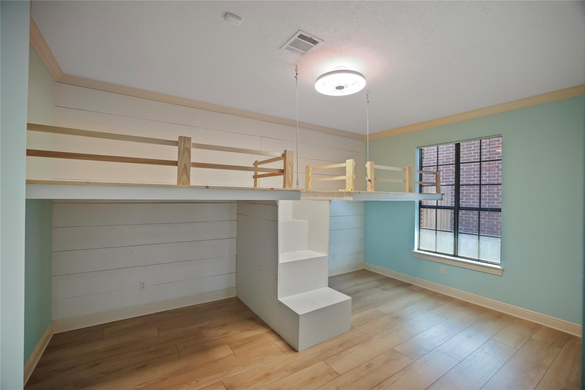 1315 Breezy Bend Drive