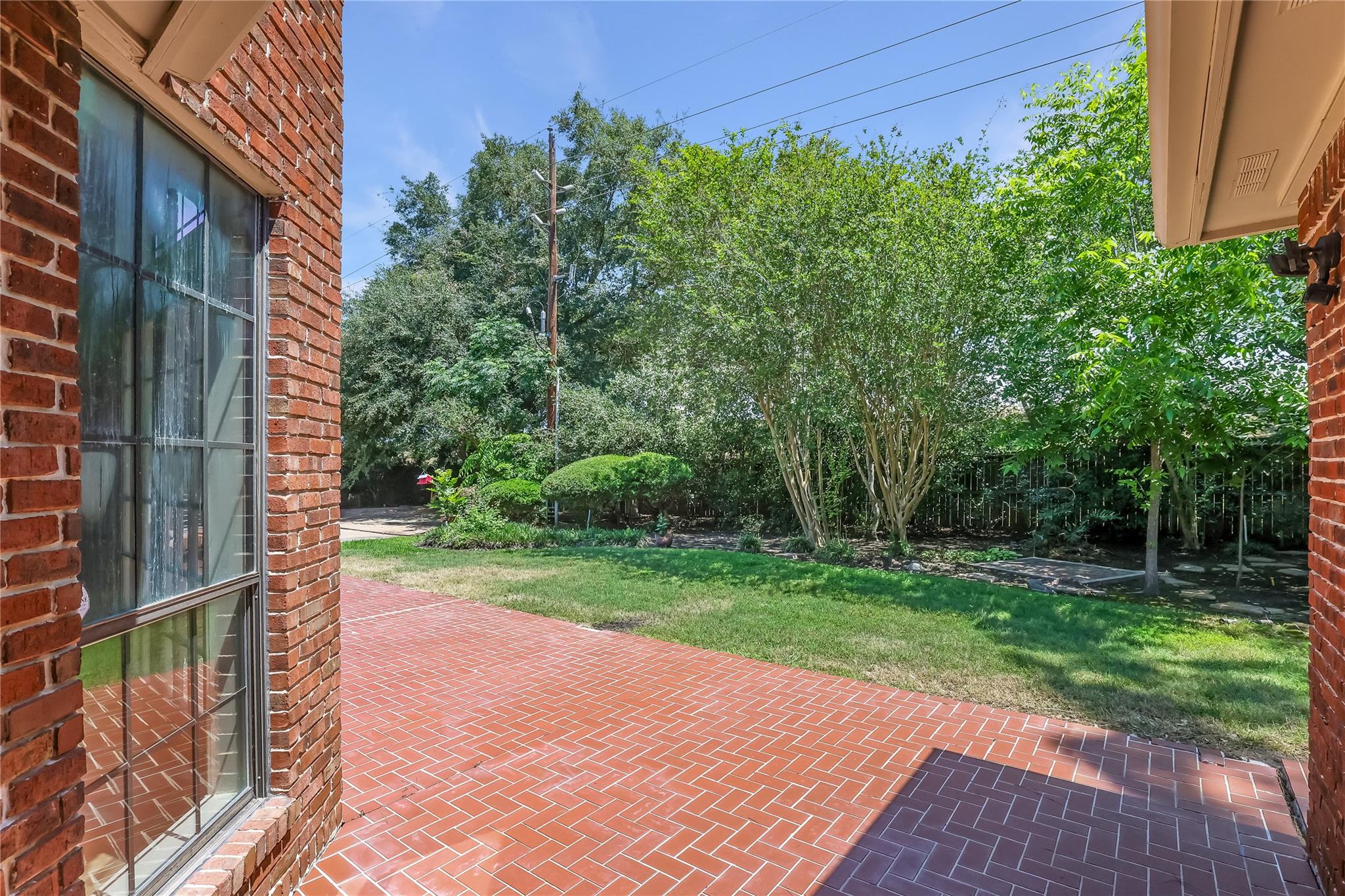 1315 Breezy Bend Drive