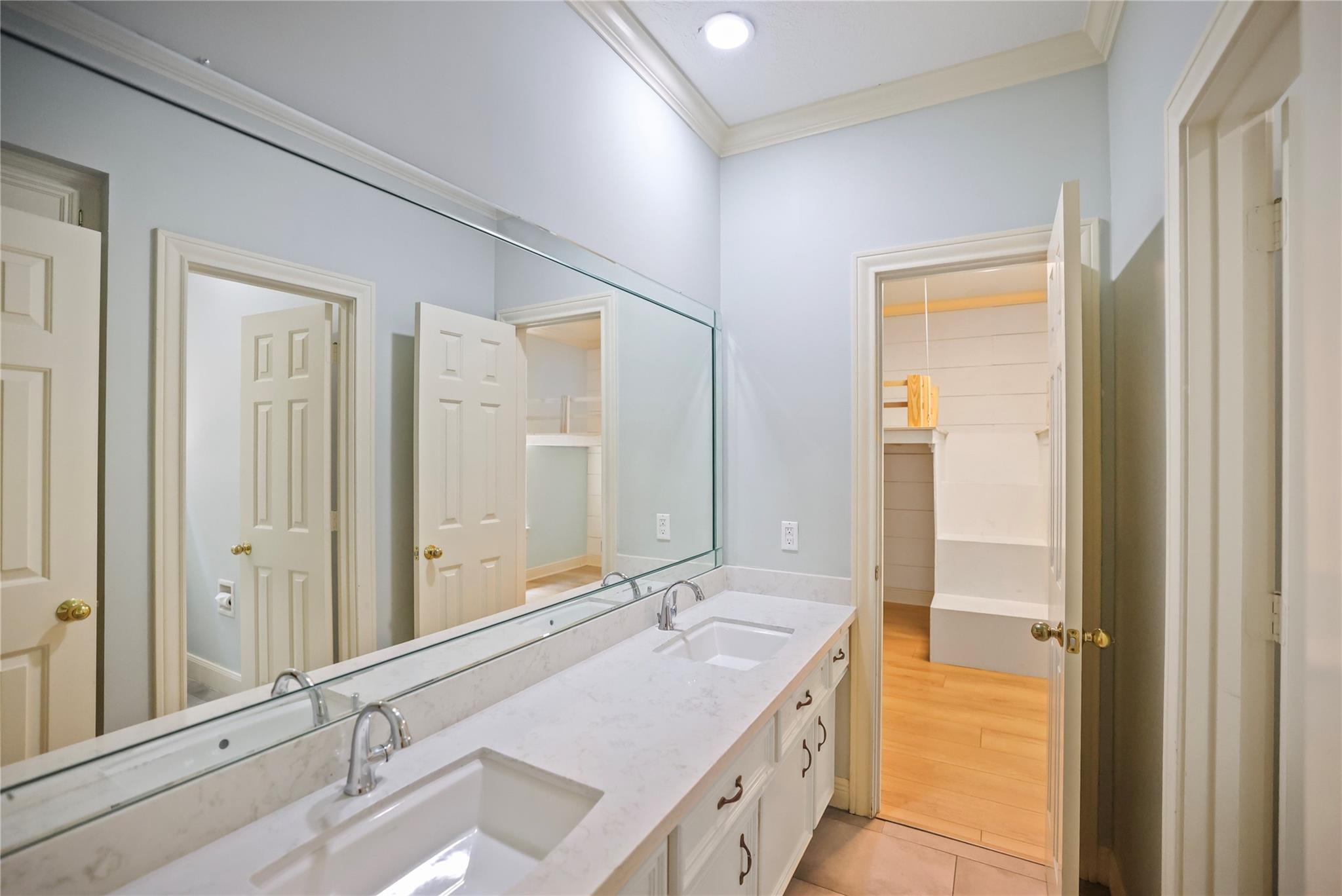 1315 Breezy Bend Drive
