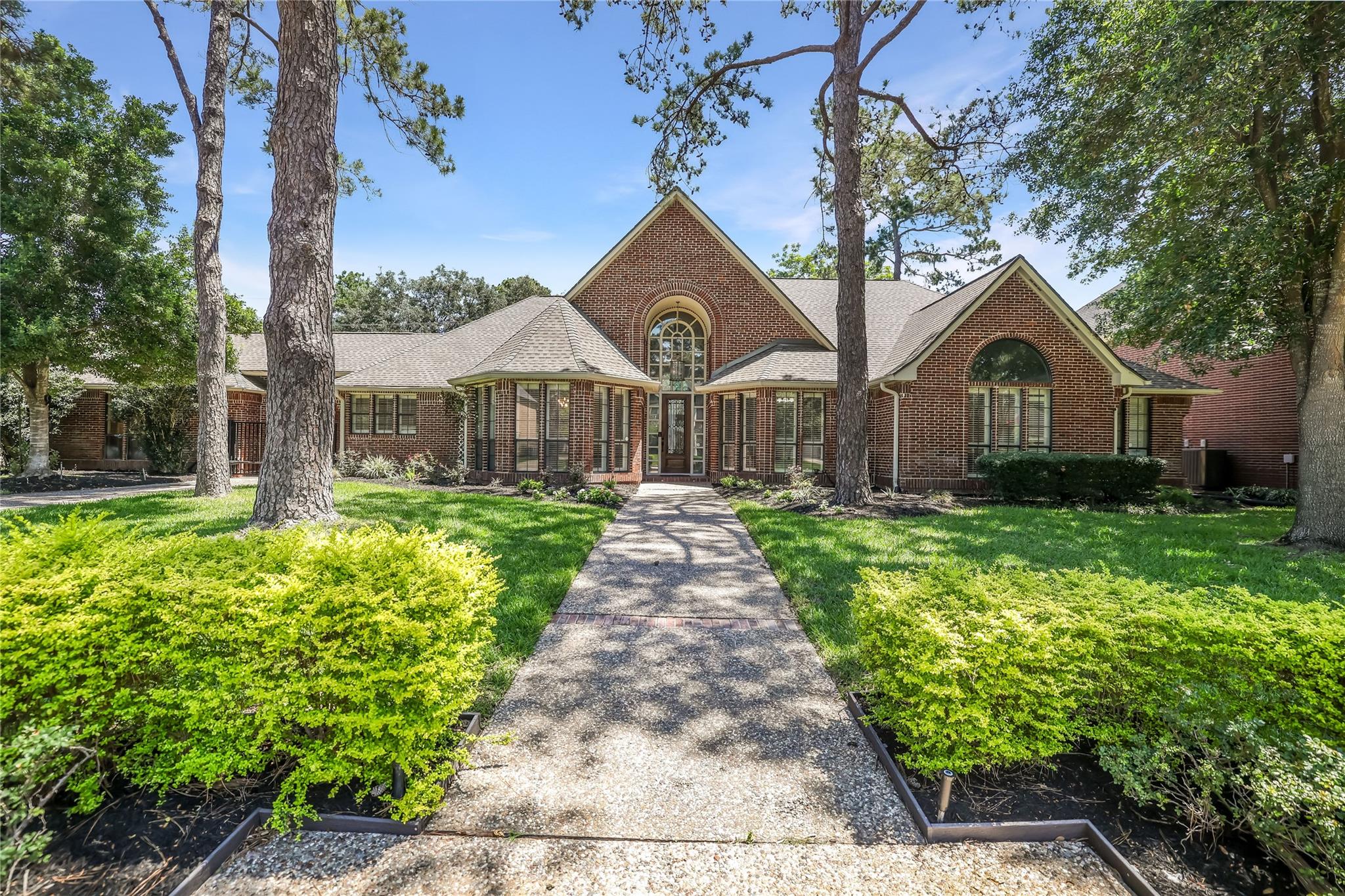 1315 Breezy Bend Drive