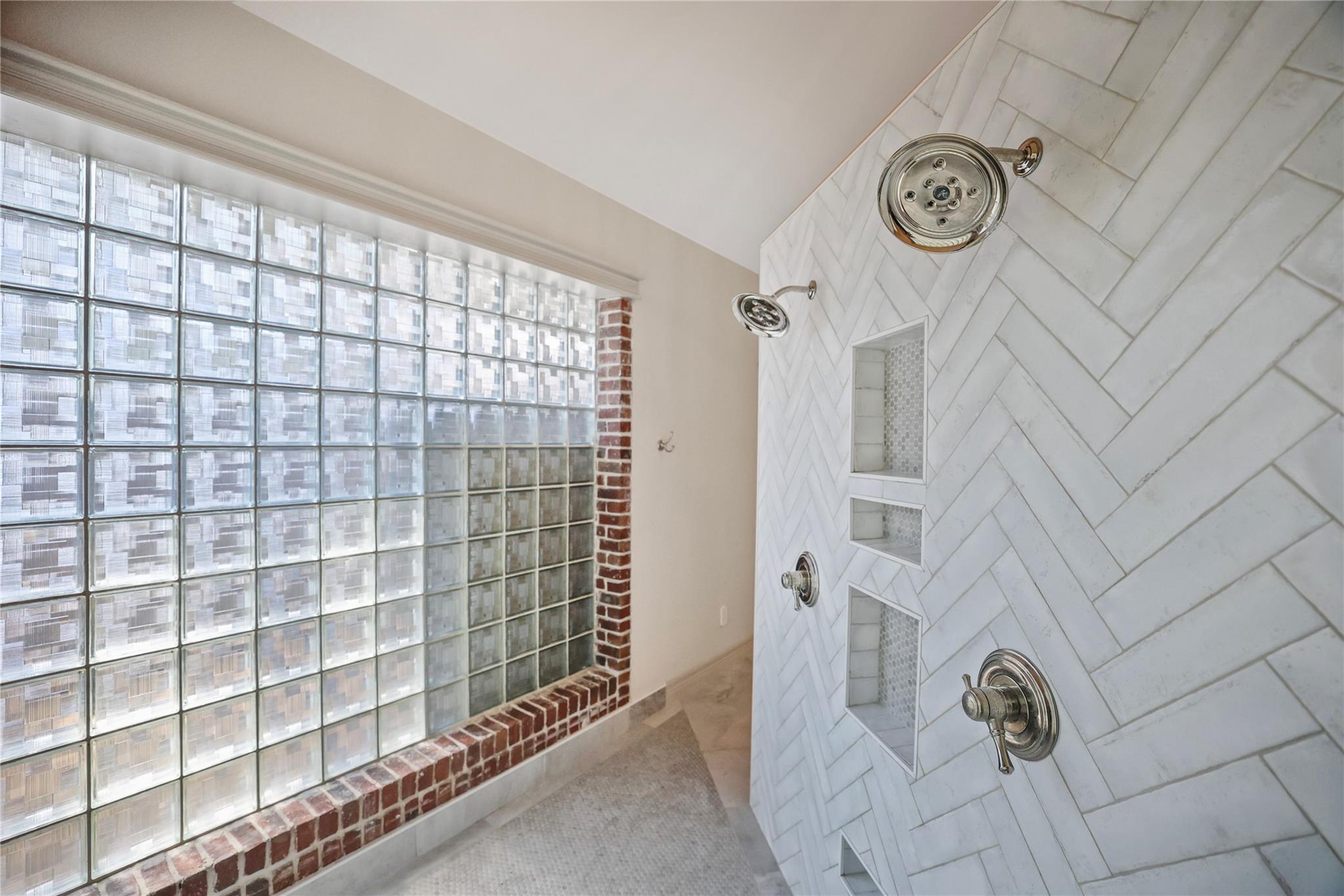 1315 Breezy Bend Drive