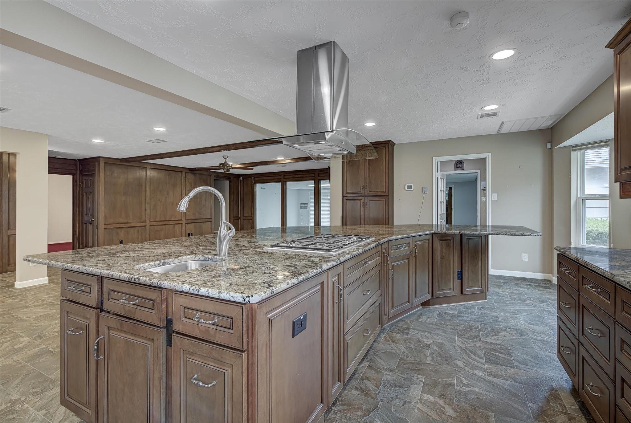 3002 Shadowdale Drive