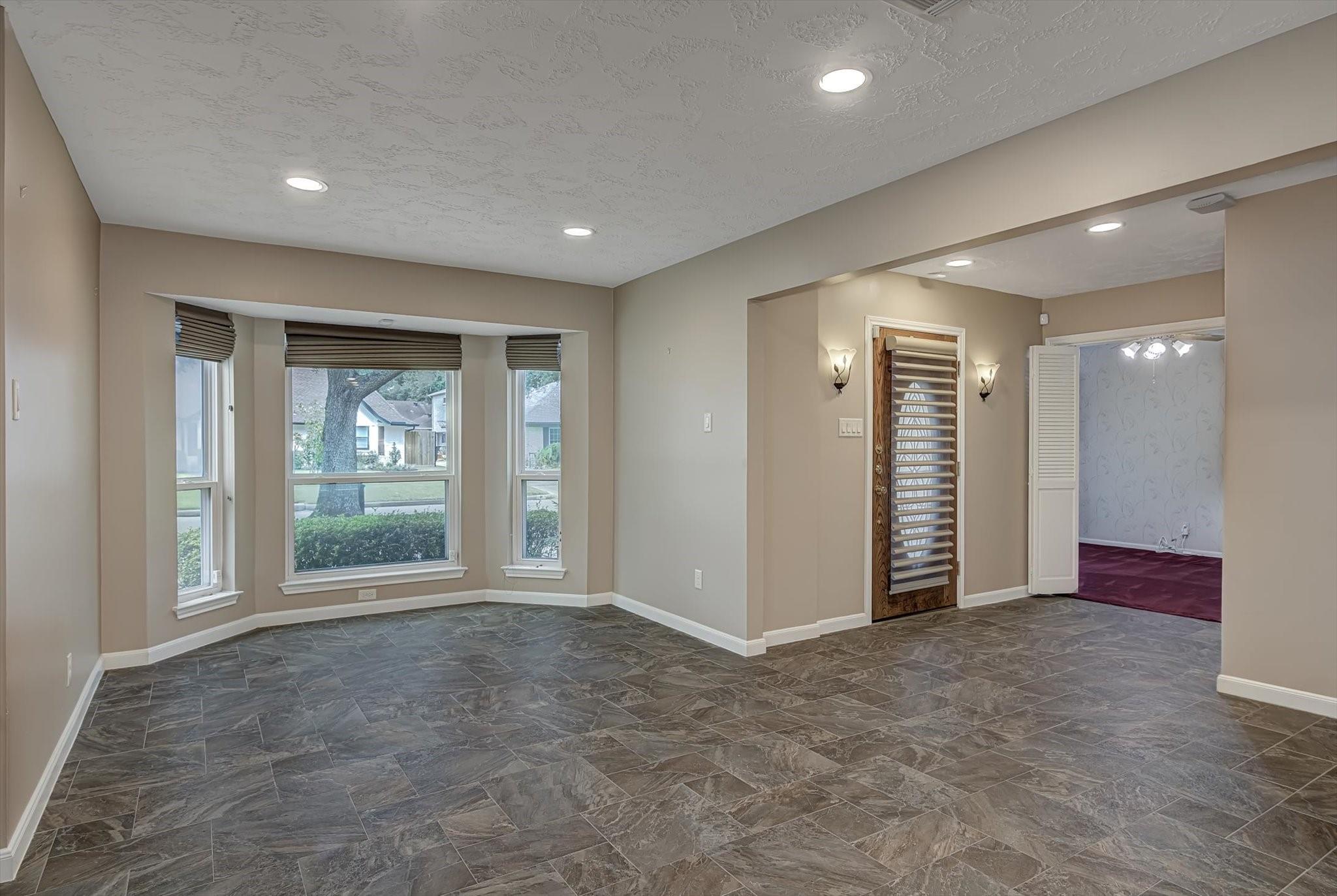 3002 Shadowdale Drive