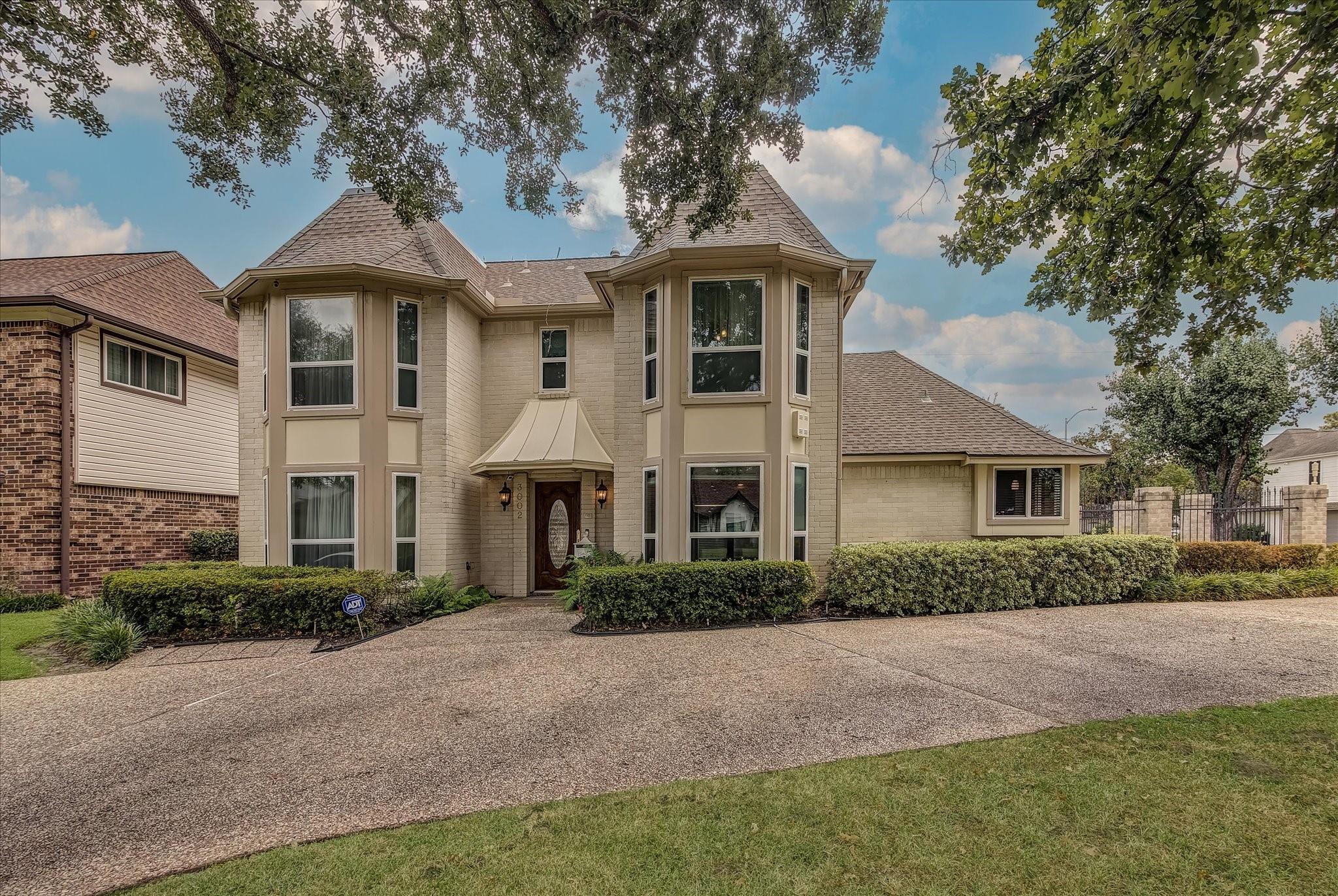 3002 Shadowdale Drive