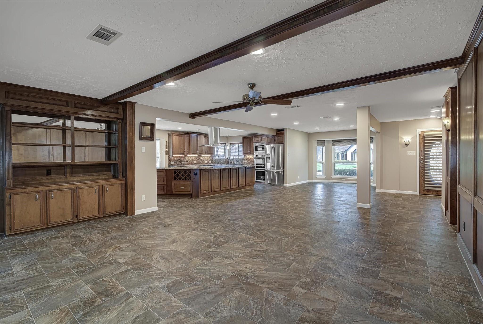 3002 Shadowdale Drive