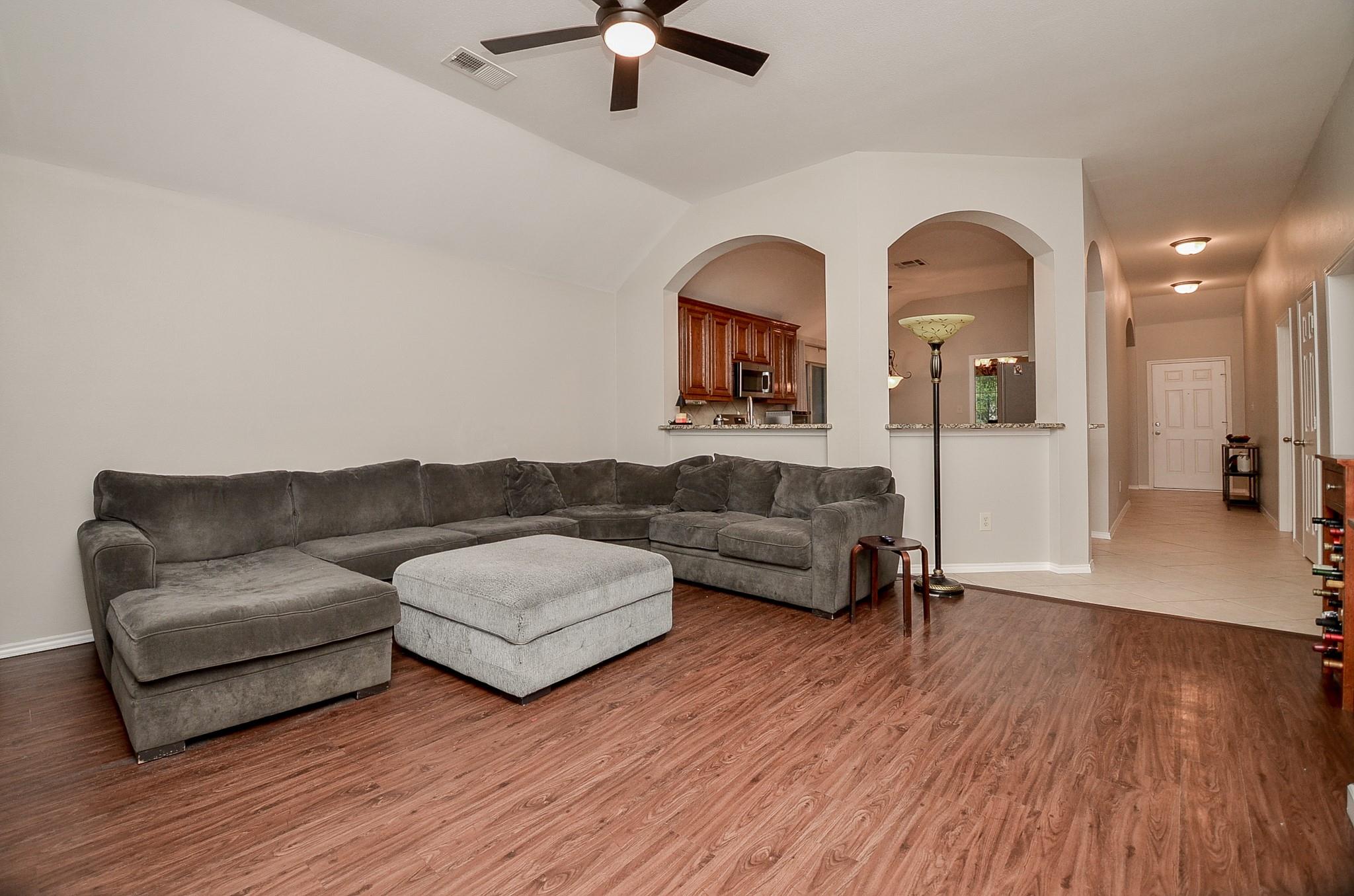 25735 Oakstone Park Drive