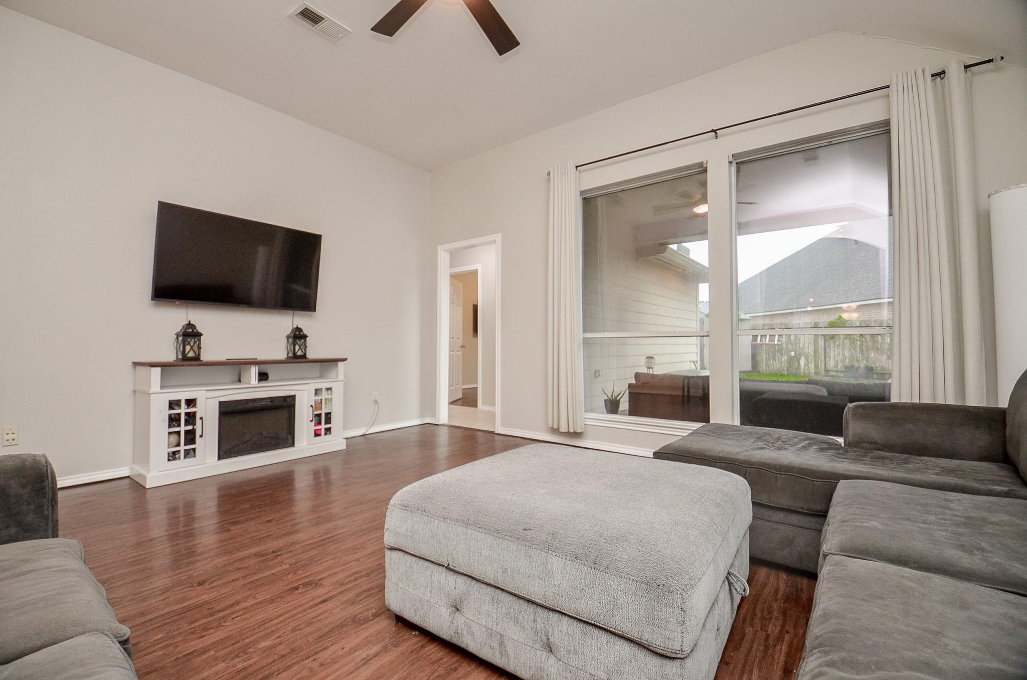 25735 Oakstone Park Drive